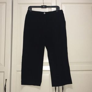 Adrienne Vittadini Black cropped/Capri trouser